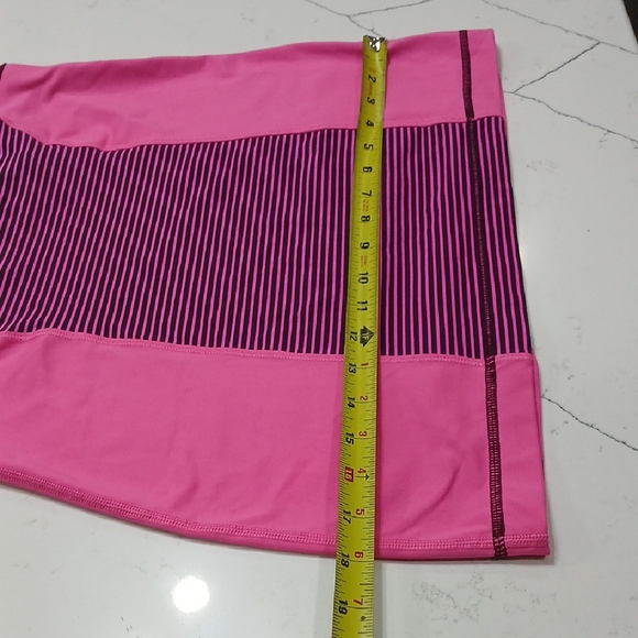 Lululemon Women's Pink Striped Tank Top Gentle Used Doesn't Have Sz Tag - Picture 8 of 9